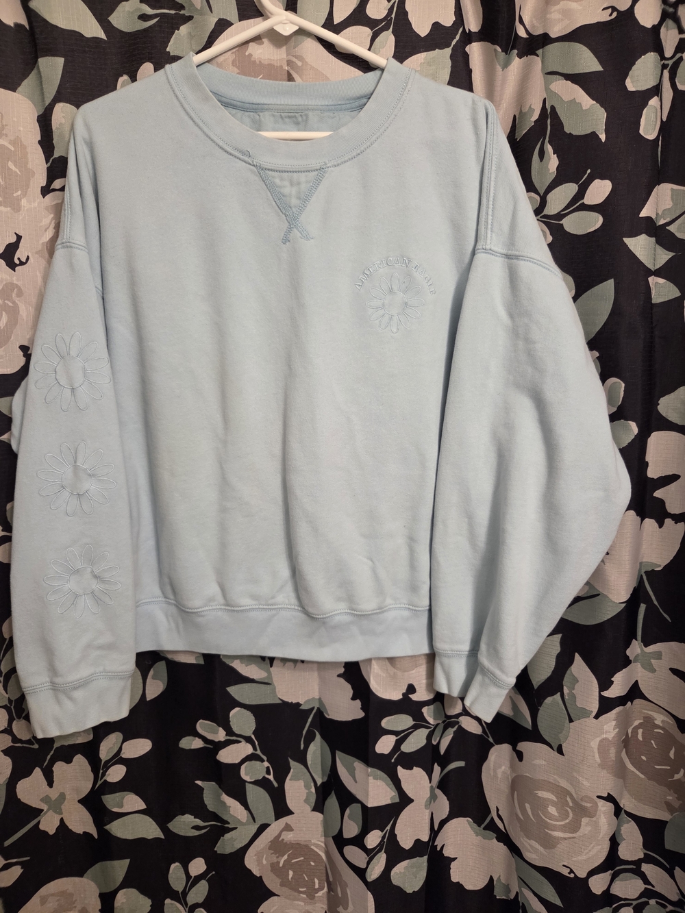 American Eagle Light Blue Daisy Embroidered Crewneck Sweatshirt